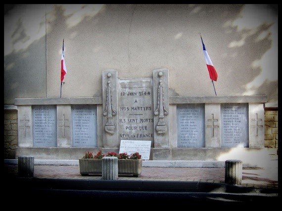 Monument Aux Morts